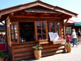 Holzhäuschen als Verkaufsstand